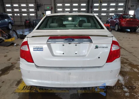 2010 Ford Fusion Hybrid from USA, damaged, VIN 3FADP0L31AR295863